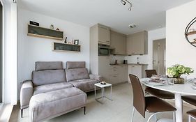 Casiola - Spacious & Light Apartment With Double Terrace